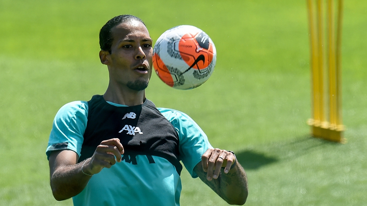 萨拉赫连续十五场比赛得分超过刷新纪录今晚法兰克福调整名单以备CBA季后赛，Doinb与40激战利物浦分钟直接炸裂的简单介绍