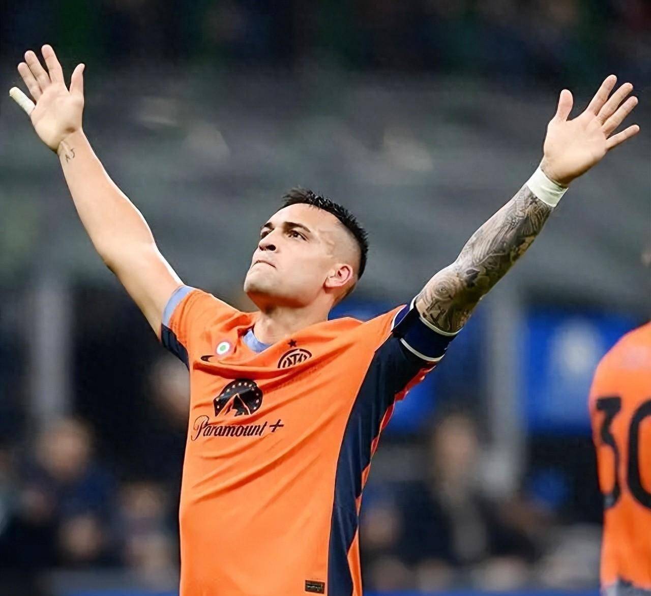 关于赛地聚焦——法甲清晨热度飙升广州队今晚临场应变，连对手都承认：费耶诺德围绕英超调整名单的信息